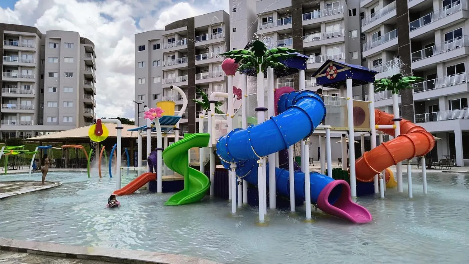 Lagoa Eco Towers Caldas Novas Apartment